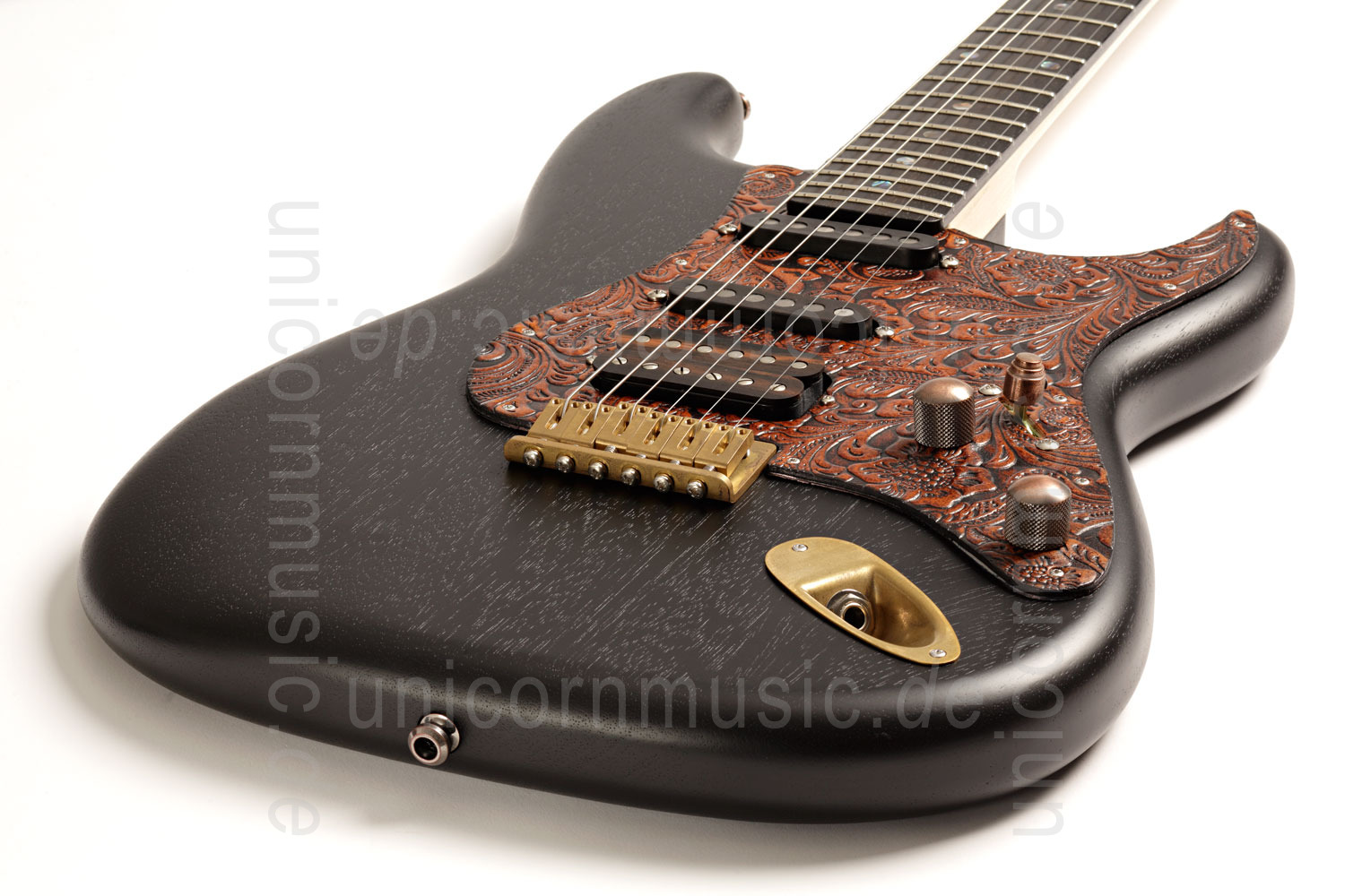 to article description / price Electric Guitar BERSTECHER Vintage 2018 - Black / Floral Amber + hard case - made in Germany