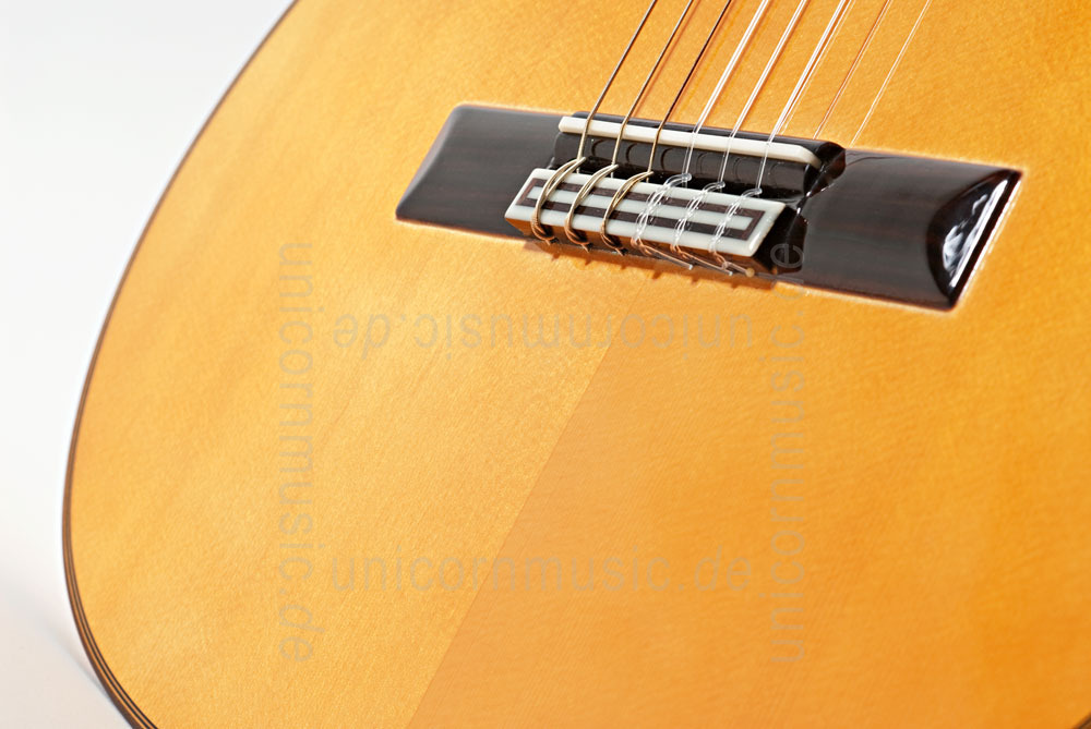to article description / price Spanish Flamenco Guitar JOAN CASHIMIRA MODEL 102 - solid spruce top - cypress