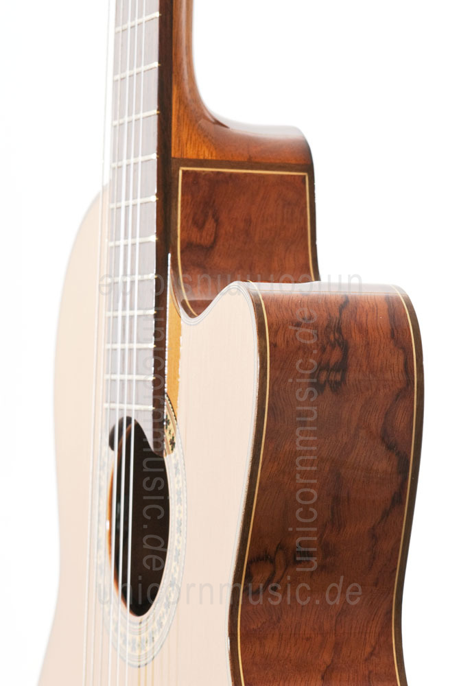 to article description / price Spanish Classical Guitar JOAN CASHIMIRA MODEL 56e E-CE Cutaway Thinline + L.R. Baggs Pickup - solid cedar top