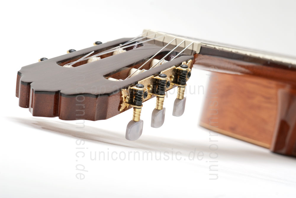 to article description / price Spanish Classical Guitar JOAN CASHIMIRA MODEL 56 - solid cedar top