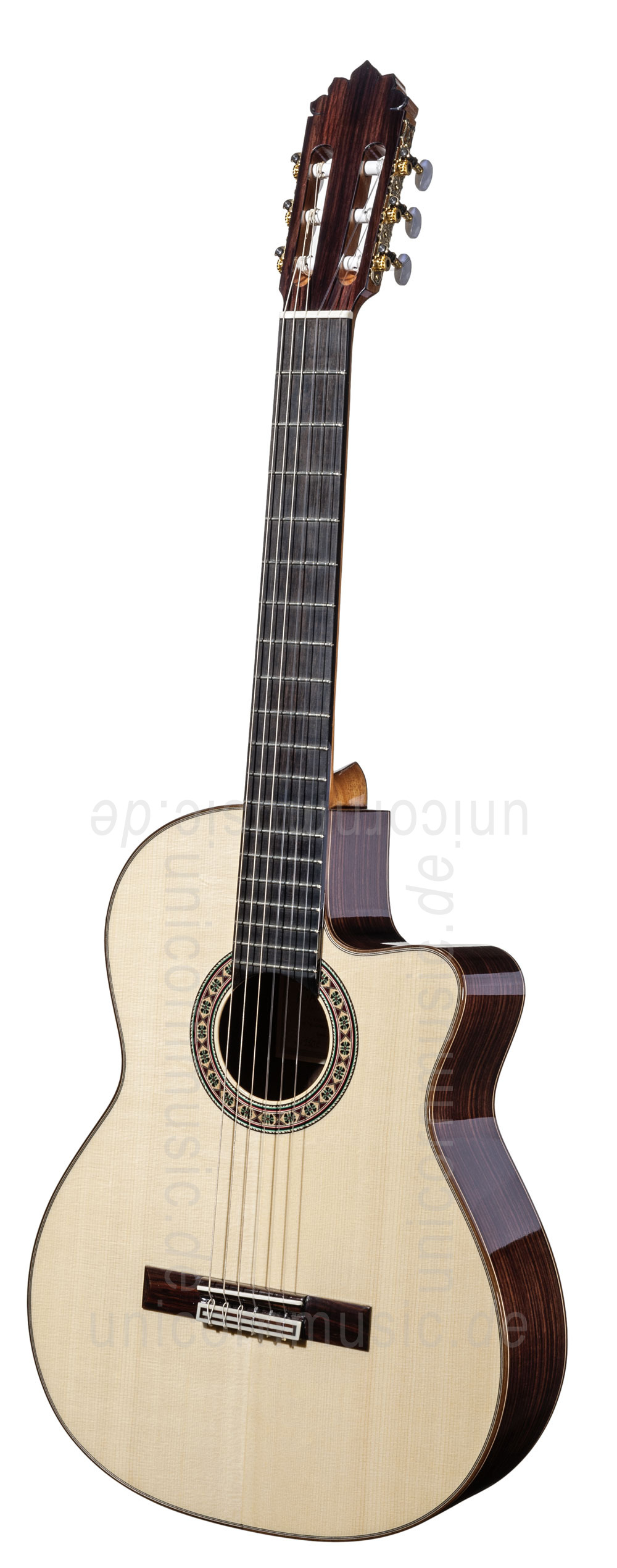 to article description / price Spanish Classical Guitar JOAN CASHIMIRA MODEL 130 Cutaway Spruce - without pickup - solid spruce top