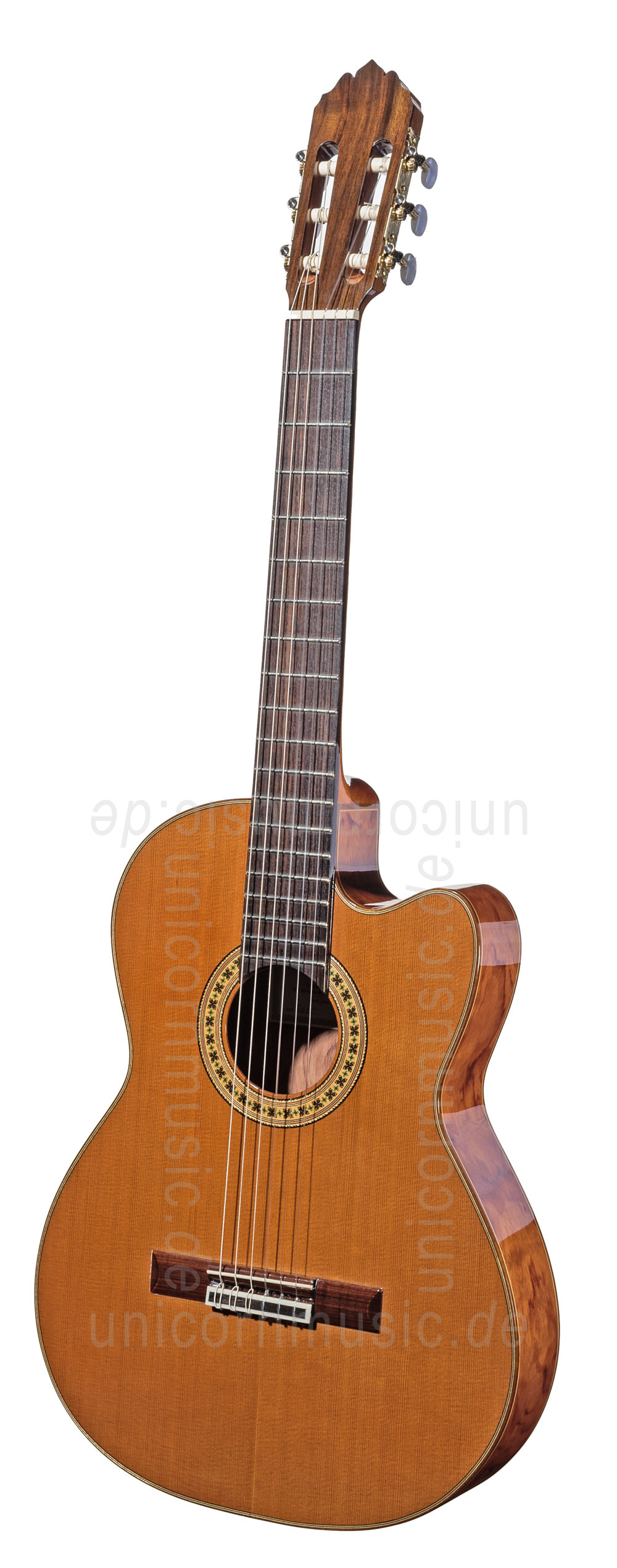 to article description / price Spanish Classical Guitar JOAN CASHIMIRA MODEL 56e E-C Cutaway Thinline - without pickup - solid cedar top