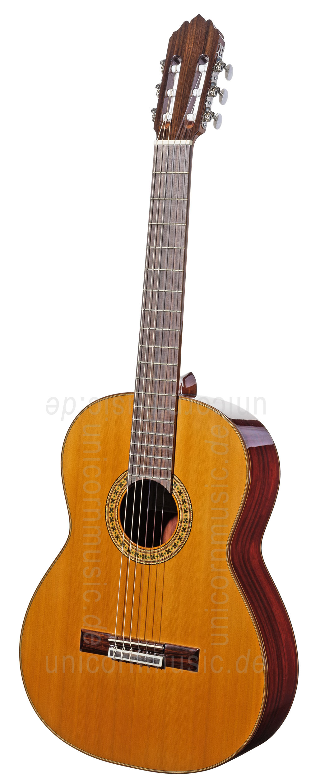 to article description / price Spanish Classical Guitar JOAN CASHIMIRA MODEL 80 - solid cedar top