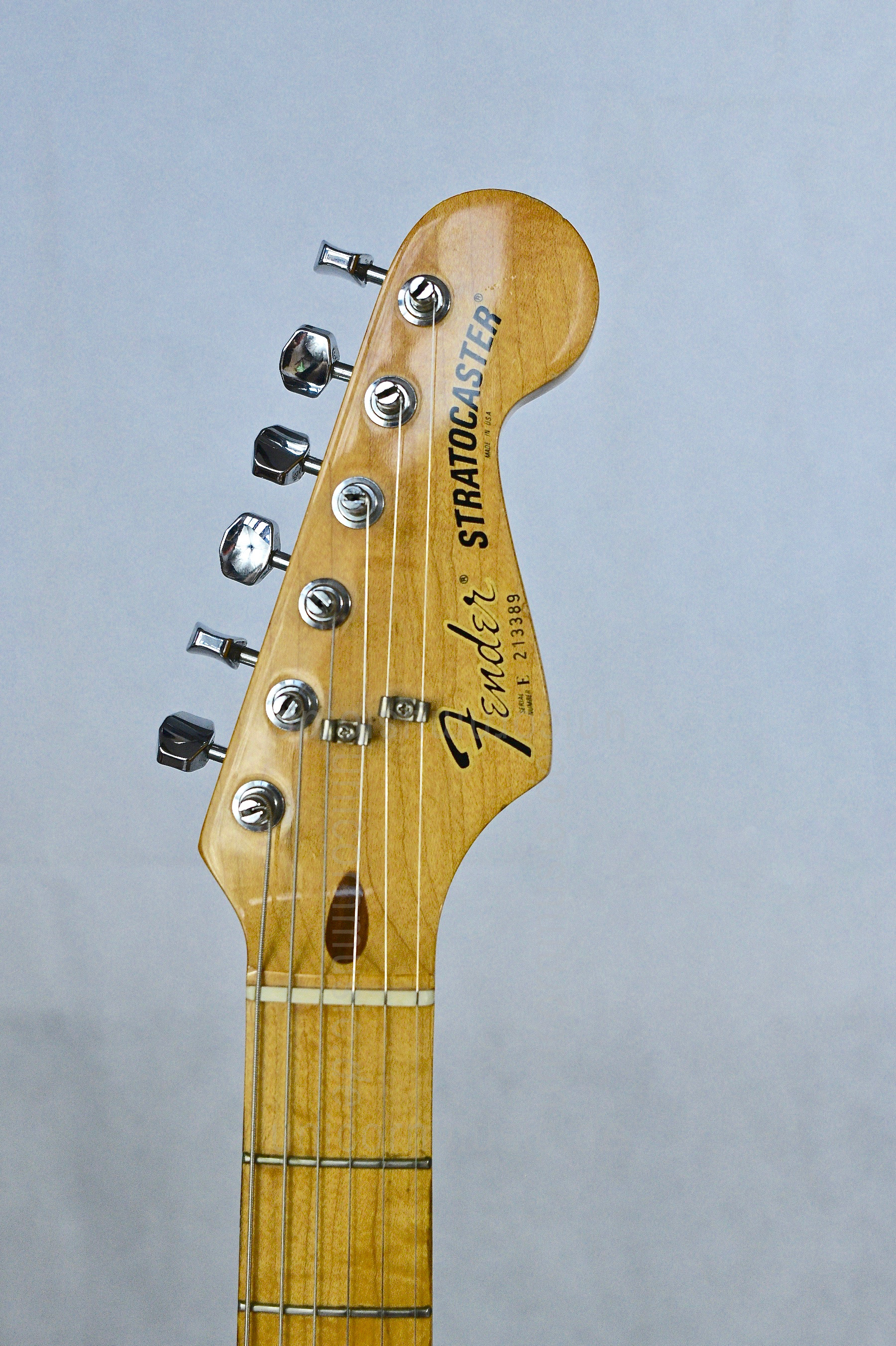 to article description / price Fender Stratocaster (1982)