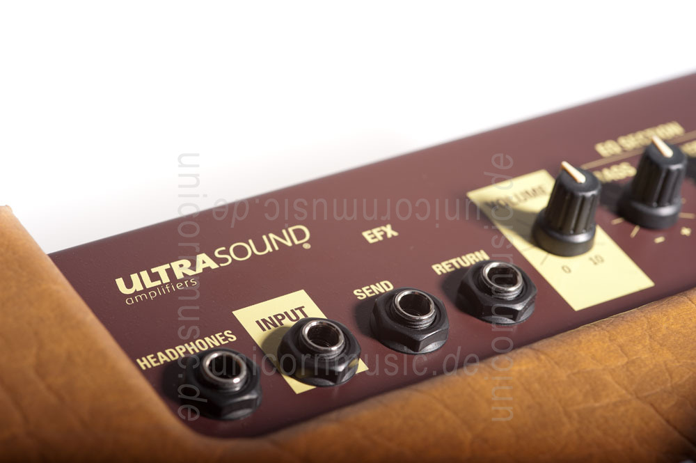 to article description / price Acoustic Amplifier - ULTRASOUND AG30 (by Dean Markley)