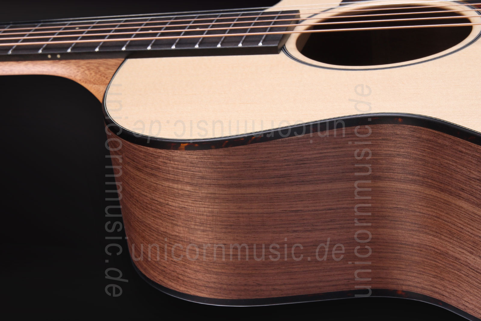 to article description / price Acoustic Guitar FURCH BLUE D-SW - Dreadnought - Cutaway - all solid