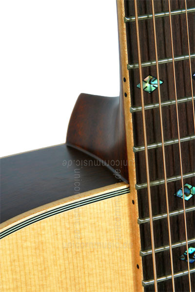 to article description / price Acoustic Guitar TANGLEWOOD TW115/CE - Premier Series - Electro Cutaway - B-Band - solid top